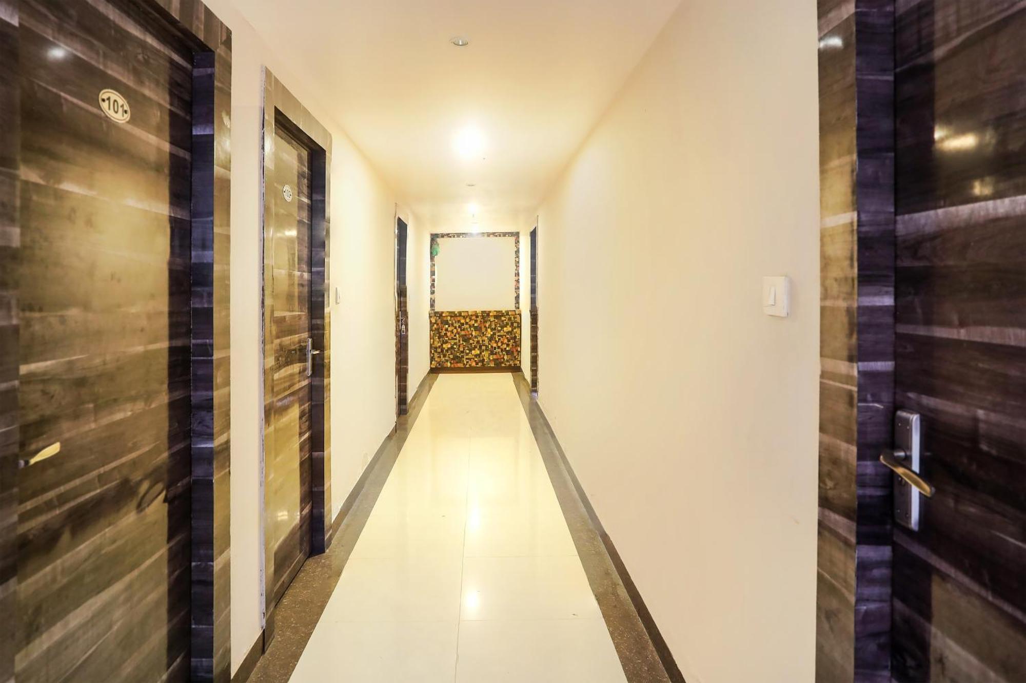 Super Hotel O Vaishnavi Inn Hyderabad Eksteriør billede