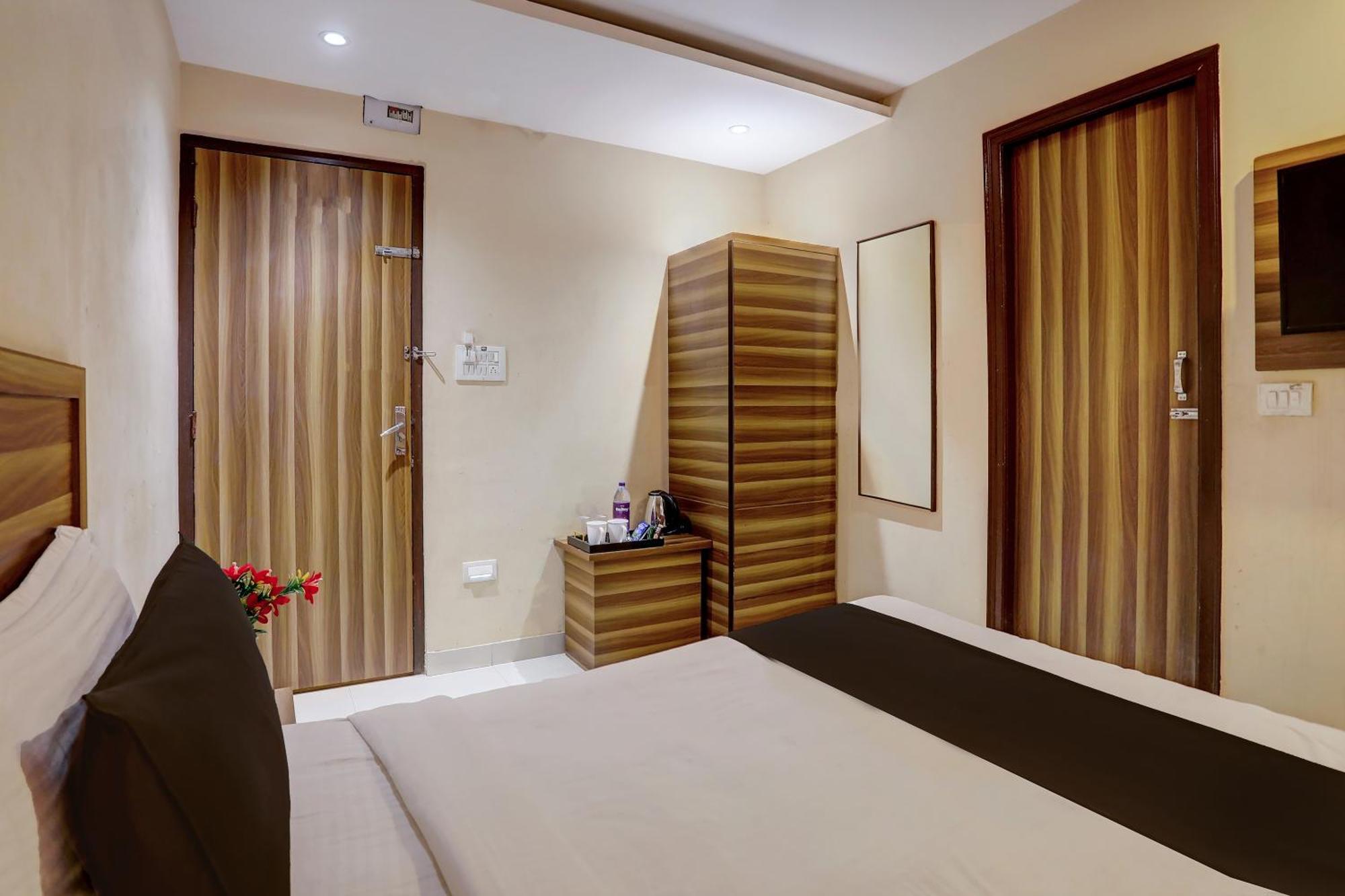 Super Hotel O Vaishnavi Inn Hyderabad Eksteriør billede